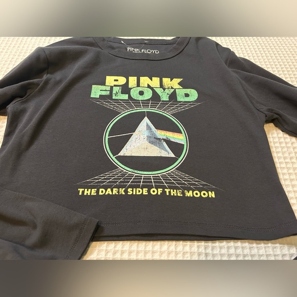 NWOT Pink Floyd Long Sleeve Crop Top - Picture 15 of 16